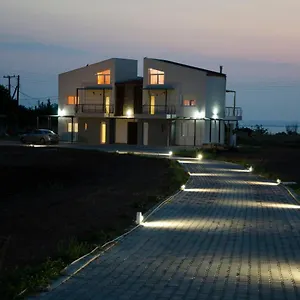 Garden's Sunset αvra Apartment